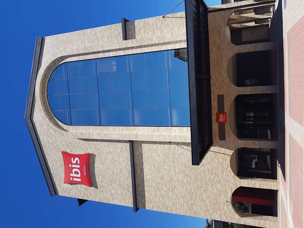 Ibis Carlos Barbosa Luaran gambar
